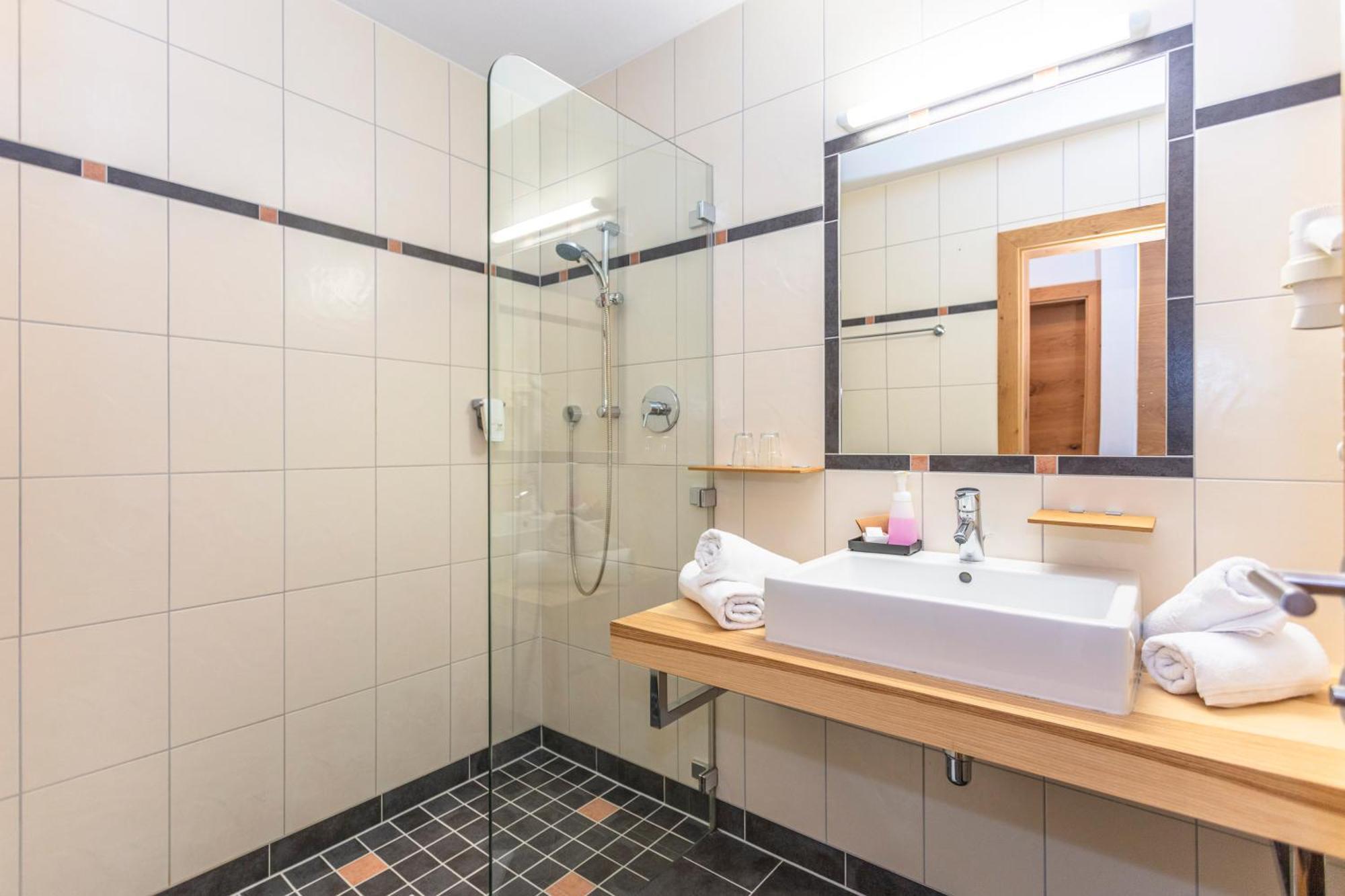 Hotel Sonnberg Saalbach-Hinterglemm Quarto foto