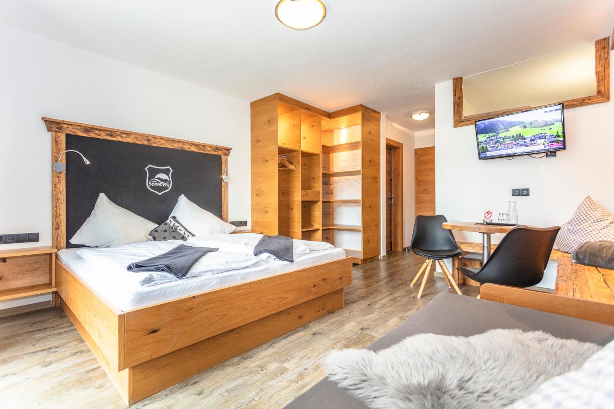 Hotel Sonnberg Saalbach-Hinterglemm Quarto foto