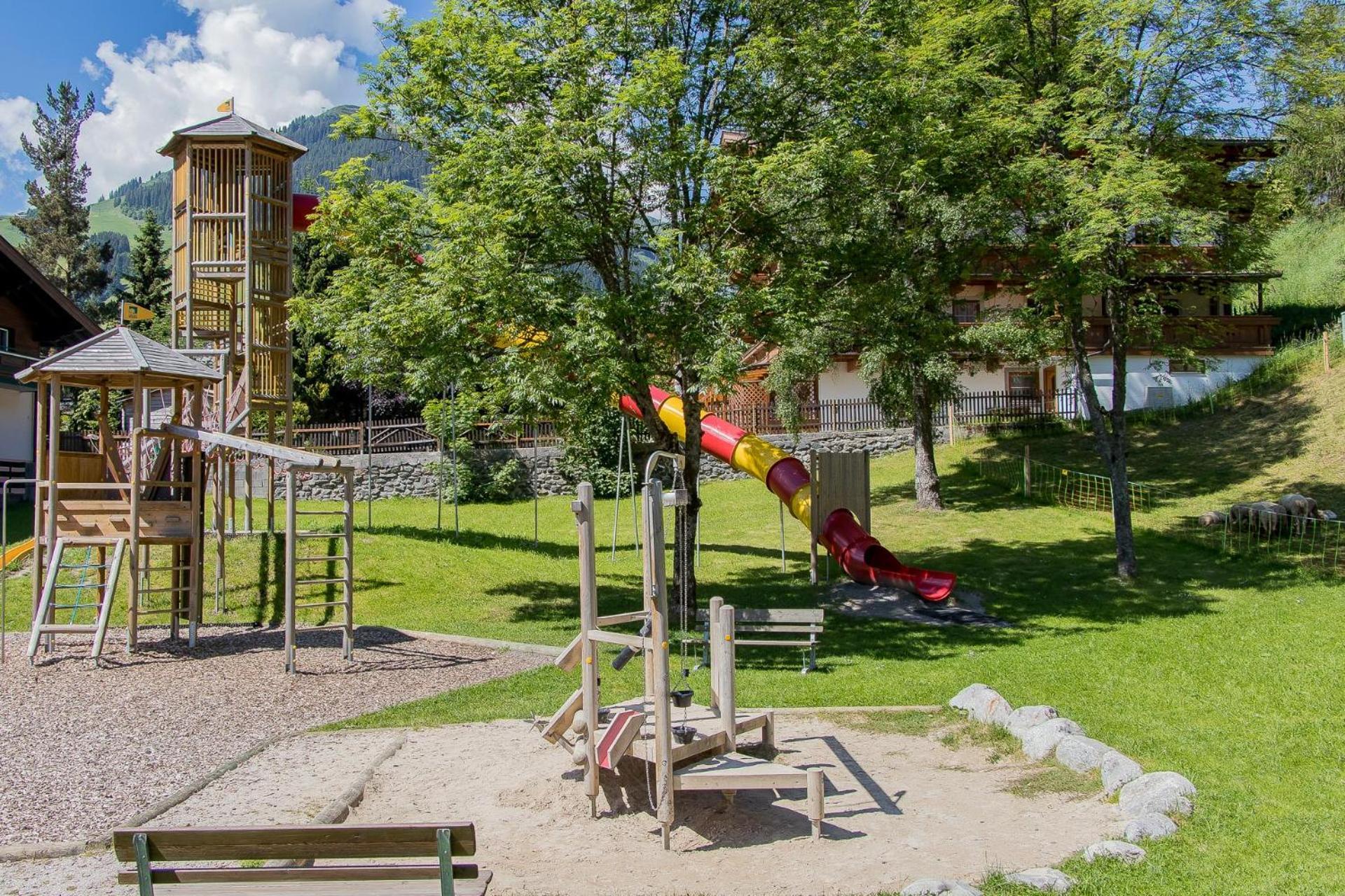 Hotel Sonnberg Saalbach-Hinterglemm Exterior foto